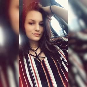 Meet your Posher, Alisha